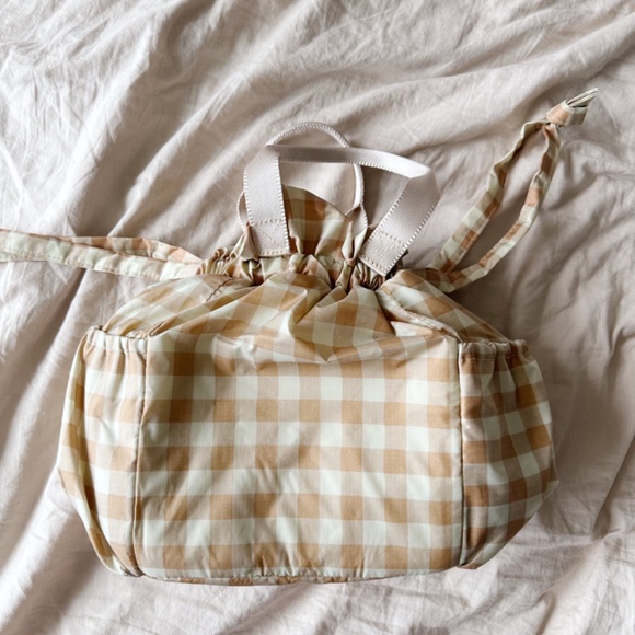 NWOT Calpak Lunchbag - Picture 3 of 3